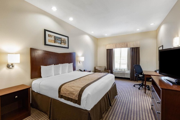 Baymont by Wyndham Victoria image 6